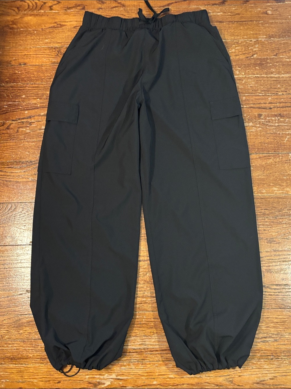 Gap Fit Black Runaround Parachute Pant Size Medium